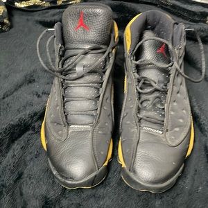 Air Jordan Retro 13 Jordan Black and Yellow . Melo Class of 2002